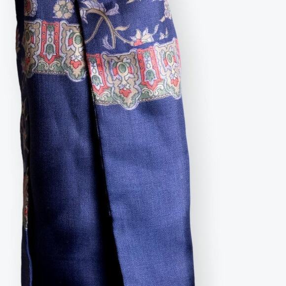 Sunkyung Sa Blue Vintage Satin Rectangle Womens Scarf - Picture 8 of 8